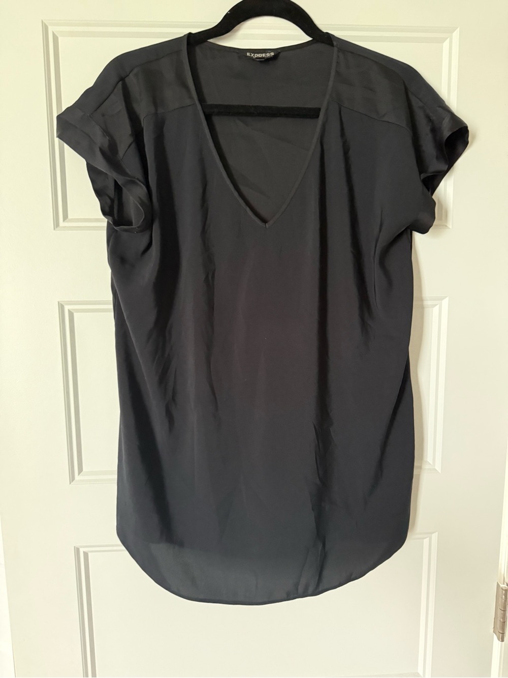 Express Black V-Neck Short Sleeve Tunic